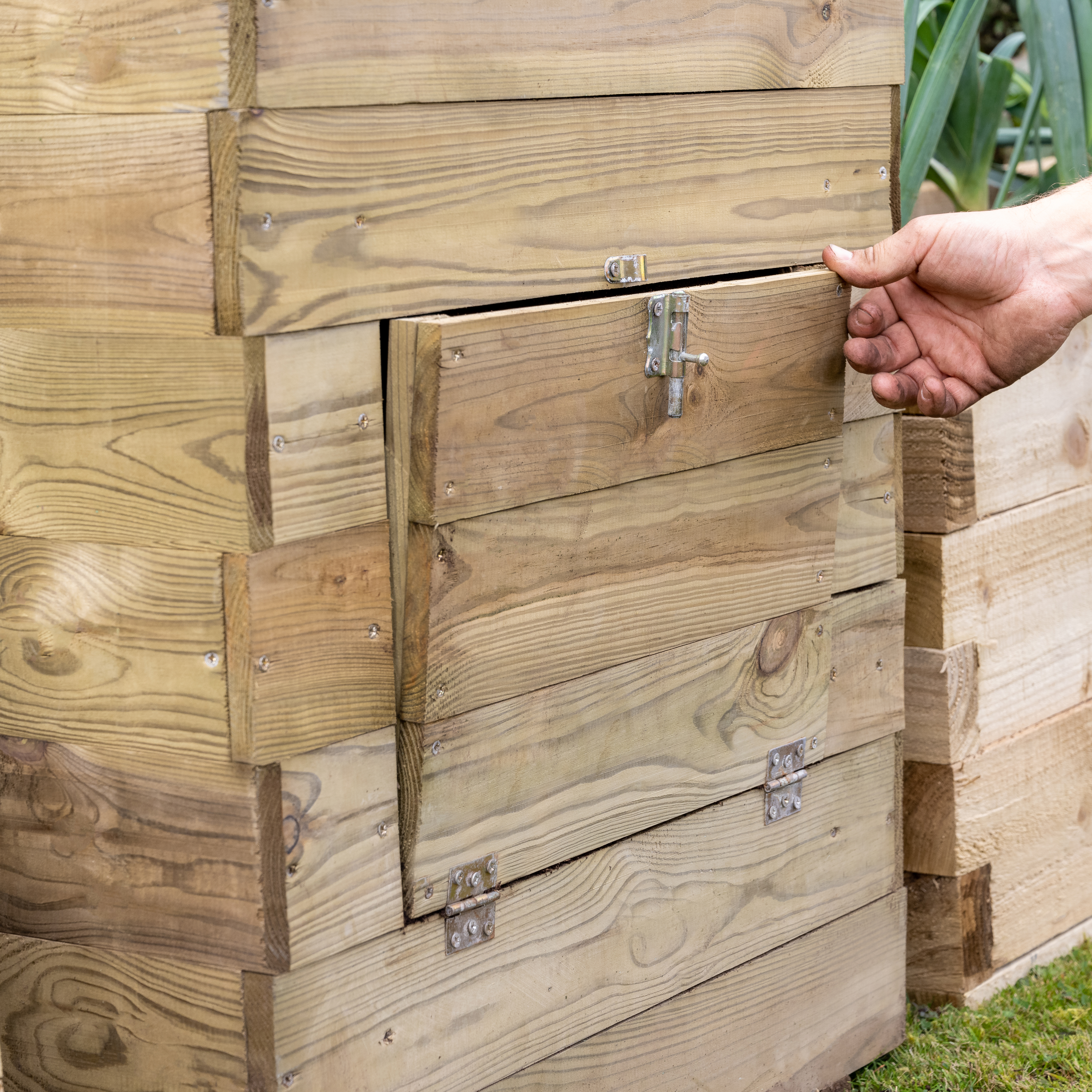 Forest gardens potato planter by Blackwood